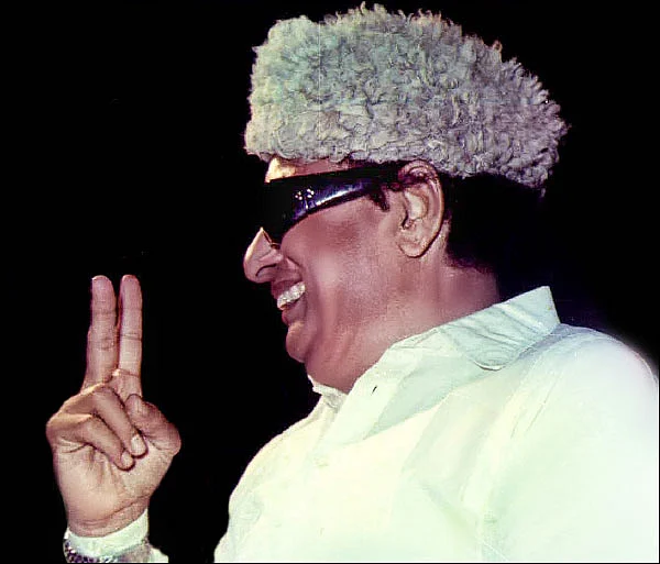 “இயல் மேடையின் தரம் குறைந்து விட்டது..”
