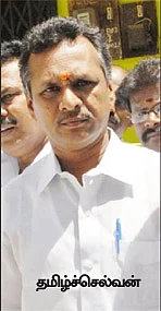 ''இவ்வளவுக்கு பிறகும் ரவுடியிஸம் குறையலையேப்பா!''