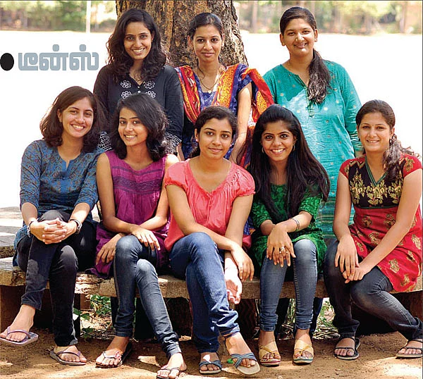 மழைக்கு ஒதுங்கிய காம்பீர்!