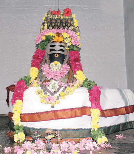 12 ராசி அன்பர்களும் வழிபட உகந்த கோயில்...