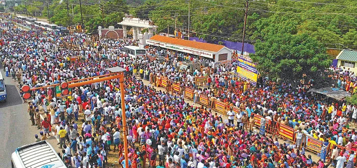 “எங்க குடும்பமெல்லாம் பட்டினியா கிடக்குதுய்யா..!”