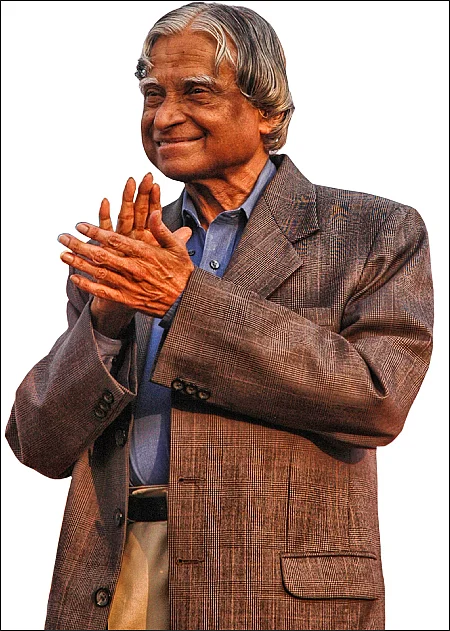 என்னுள் மையம் கொண்ட புயல்! - கமல்ஹாசன் - 16 - ”பிப்ரவரி 21... கலாம் வீடு... அரசியல் பயணத்தைத் தொடங்குகிறேன்!”