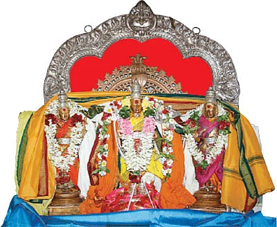 தீப ஒளியில் ஜொலிக்கும் சிவன்மலை!