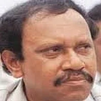 தொடரும் மக்கள் முற்றுகை: சங்கடத்தில் அ.தி.மு.க. வேட்பாளர் தம்பிதுரை!