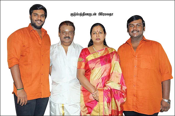 "300 கோடியை வேணாம்னு சொல்ல முட்டாளா நாங்கள்?” - வெடிக்கிறார் பிரேமலதா