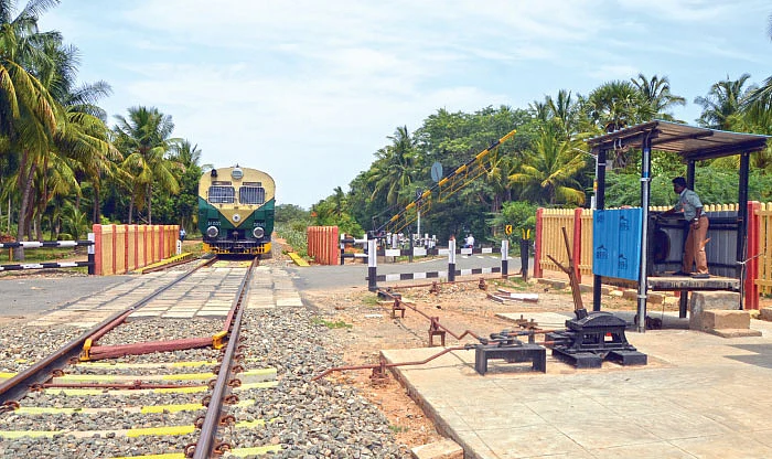 72 கி.மீ... 3:15 மணி நேரம்! - புல்லட் ரயில் யுகத்தில் ஓர் ஆமை வேக ரயில்