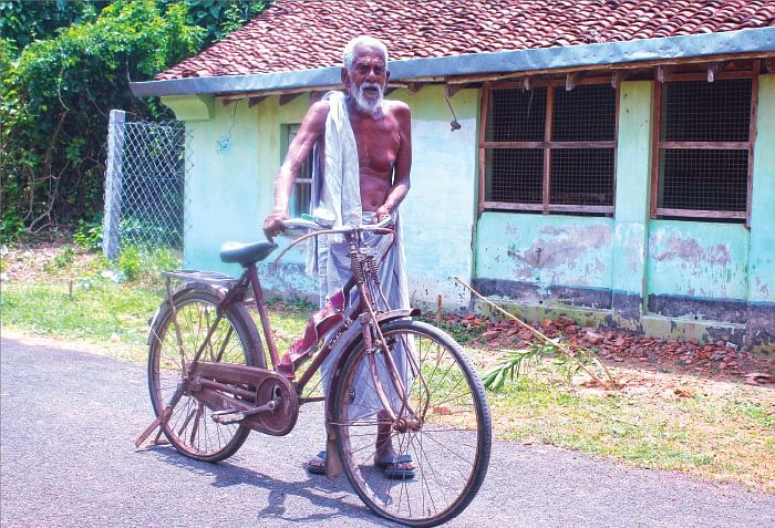 “இளமையிலேயே கருணாநிதி மஞ்சள் துண்டு அணிவார்!”