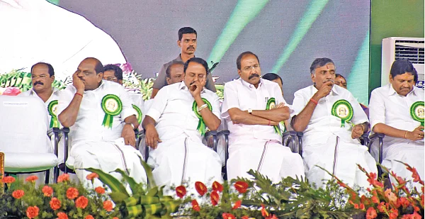 பொலிட்டிகல் பொடிமாஸ்!