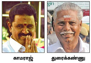 மழையில் நனையும் நெல் மூட்டைகள்... வேடிக்கை பார்க்கும் டெல்டா அமைச்சர்கள்!