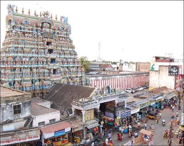 நாரதர் உலா... - கருவறை இடிப்பு... காரணம் என்ன?