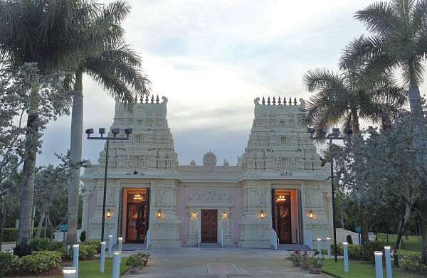 அமெரிக்க மண்ணில் அற்புத ஆலயங்கள்!