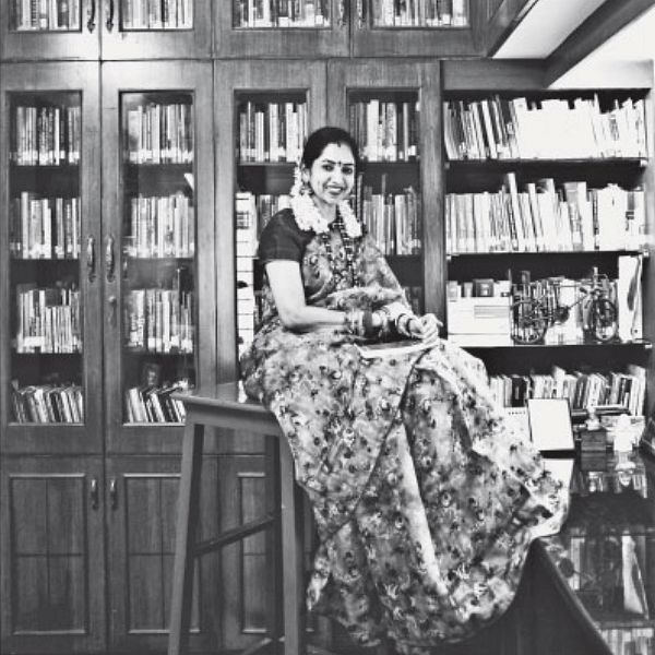 புத்தகங்கள் நம் சிறகுகள் - தமிழச்சி தங்கபாண்டியன்