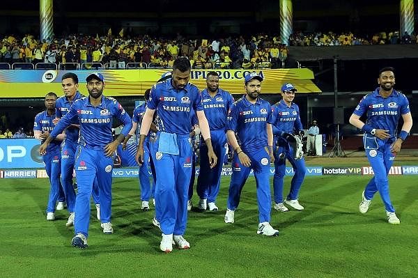 "என்ன ஏதோ வெள்ளையா உருண்டு வருது"- MIvSRH மேட்ச் ரிப்போர்ட்