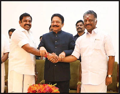 ஆடுபுலி ஆட்டம்! - என்ன செய்யப்போகிறார்கள் எடப்பாடியும் ஸ்டாலினும்?