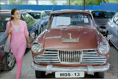 கரகாட்டக்காரன் முதல் டோரா வரை...ஸ்க்ரீனில் கலக்கிய கார்கள்!