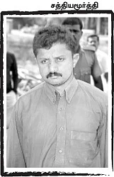 '2 தடவை சுட்டேன்... ஒரு புல்லட் மிச்சம் இருக்கு!'