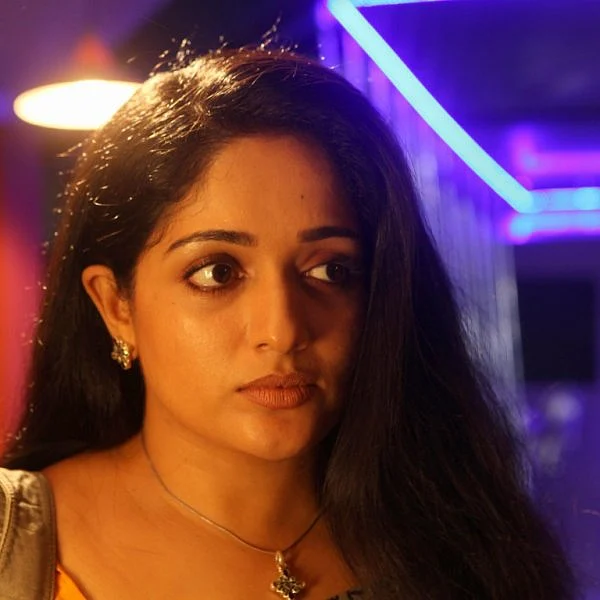காவ்யா மாதவன்