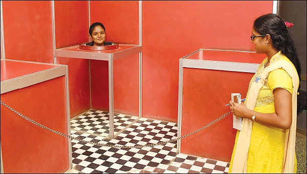 அசத்தும் அறிவியல் அரங்கம்!