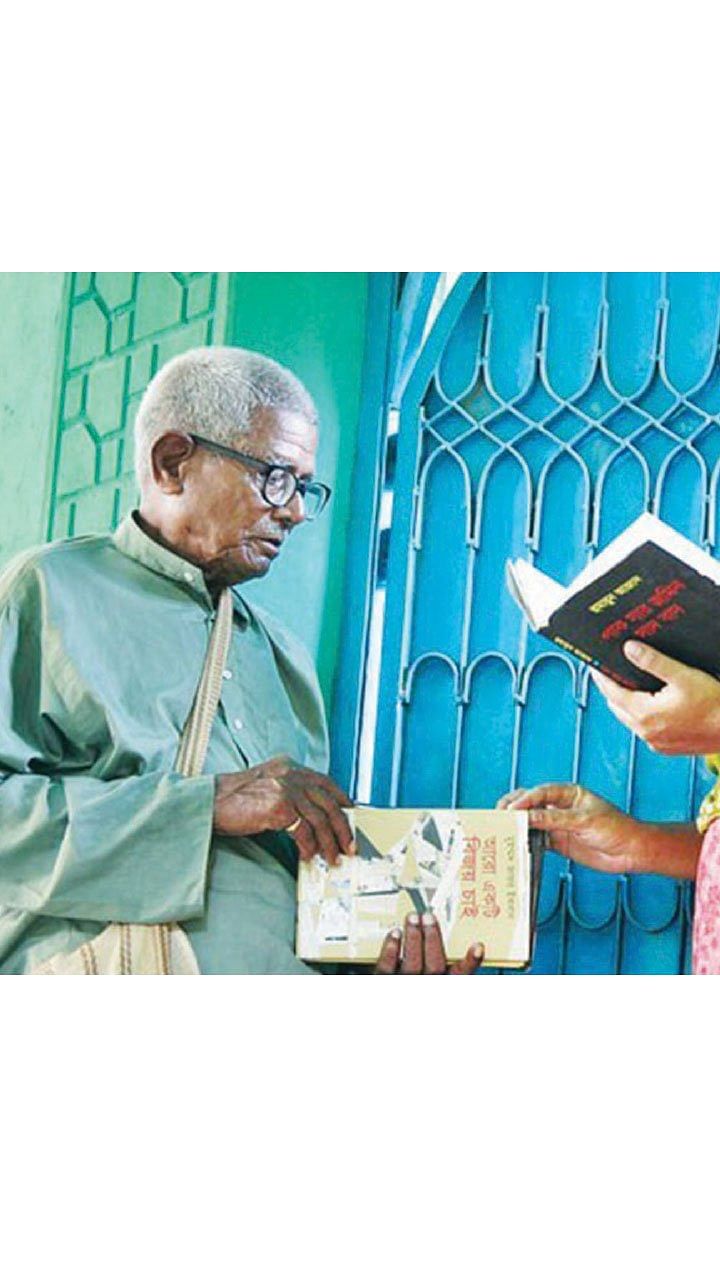 சூப்பர் ஹீரோஸ் - புத்தக நாயகர் போலன் சர்கார்