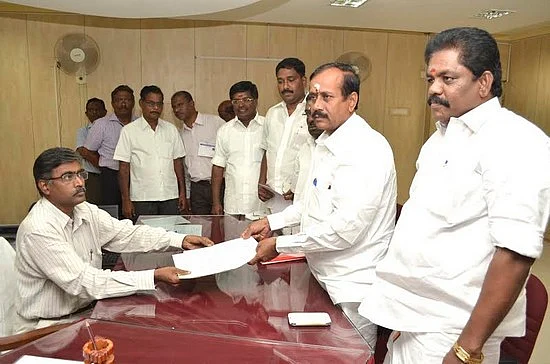 இல. கணேசன், ம.தி.மு.க, தி.மு.க. வேட்பாளர்கள் வேட்பு மனு தாக்கல் (படங்கள்)
