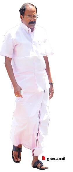 மிமிக்ரி மினிஸ்டர் வாய்ஸ்!