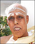 கேள்வி-பதில்: ஸ்வாமி பெயருக்கு அர்ச்சனை செய்யலாமா?
