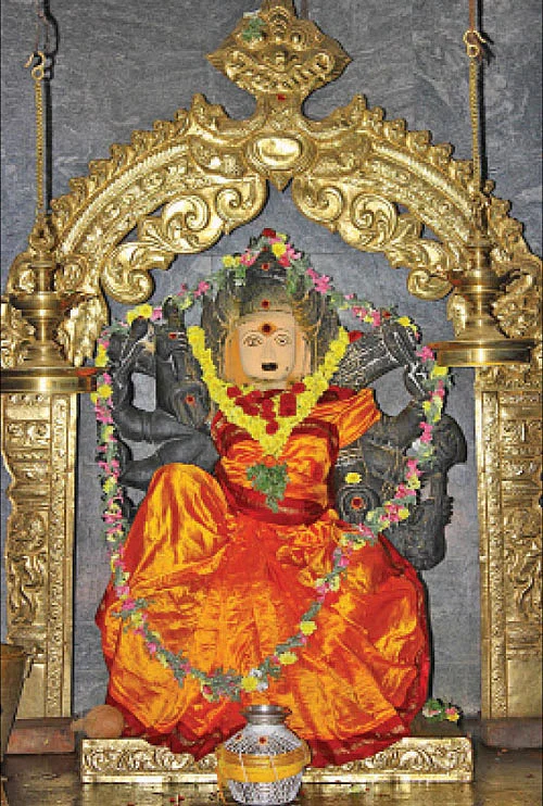 நள்ளிரவில் லலிதா சகஸ்ரநாமம்...
