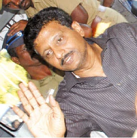 ஜெ. - சசி! : ''பழைய பாசம் இருக்காது!''