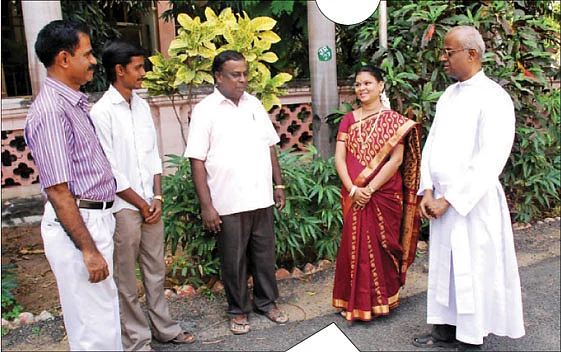 பௌர்ணமி நிலவு... காவிரியின் அழகு!