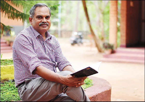 “ஒரு கதை சொல்வீங்களா சார்?”