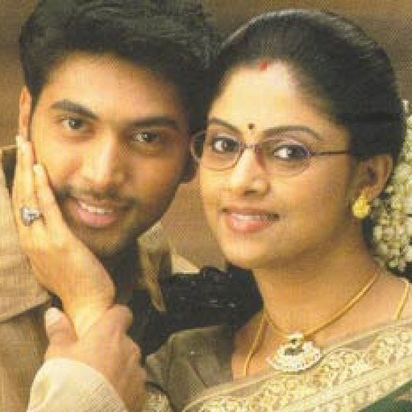 "நதியா, சிம்ரன், ராதிகா, ரம்யா கிருஷ்ணன்... தமிழ் சினிமாவின் செல்ல அம்மாக்கள்!"