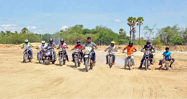 ராலி இவர்களுக்கு ஜாலி !