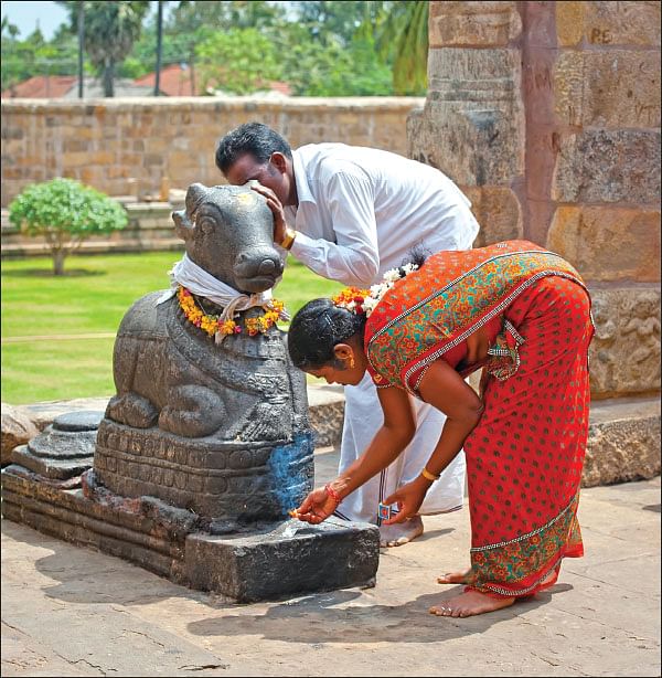 கேள்வி பதில் - நந்திதேவரைத் தொட்டு வணங்கலாமா?