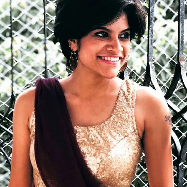 ``பாலியல் தொல்லை கொடுத்தார்!" - நடிகை மாயா மீது பெண்ணின் #MeToo-வுக்கு பதில் என்ன?
