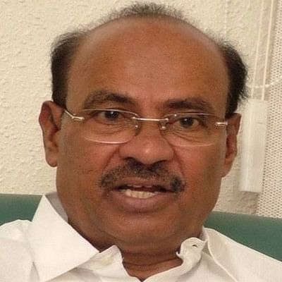 எஸ்.ஆர்.எம் குழும மருத்துவக் கல்லூரிகளின் அங்கீகாரத்தை ரத்து செய்யுங்கள்! -ராமதாஸ்