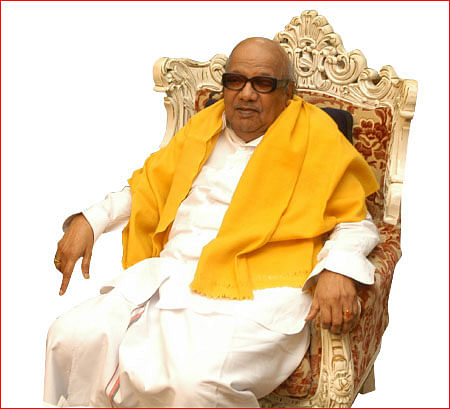 “இளமையிலேயே கருணாநிதி மஞ்சள் துண்டு அணிவார்!”