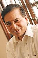 வில்லிசைக் கலைஞர் சுப்பு ஆறுமுகம் நினைவலைகள்: `தந்தனத்தோம் என்று சொல்லியே...' - சக்தி சங்கமம்
