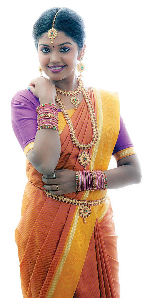 சவுத் vs நார்த்... மேக்கப் மேஜிக்!