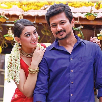 “அப்பா நடிக்கலை... தம்பி பேசலை!”