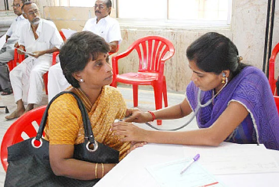 வாசகர்களைத் தேடி மருத்துவர்கள்!