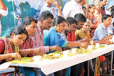 பிளாக் ஃபாரஸ்ட் கேக்கும் கறுப்பு கேழ்வரகு தோசையும்!