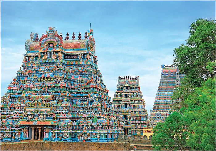 கேள்வி பதில் - கோபுரத்தைத் தரிசித்தால் போதுமா?