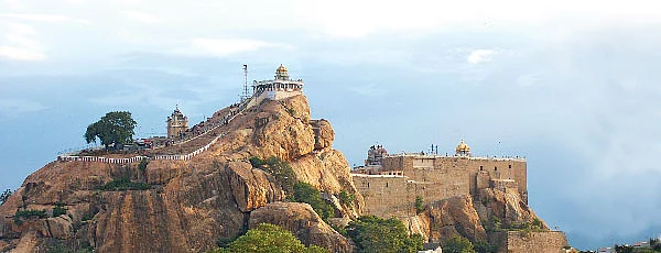 'தாயாகி வந்தான்!’