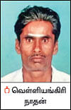 மரத்தடி மாநாடு: டிராக்டர் ஜப்தி... விவசாயி தற்கொலை!