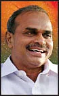 மேகங்கள் விழுங்கும் முதல்வர்கள்!