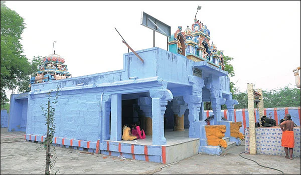 வாழ்வு செழிக்க வரம் தருவார் - செந்தட்டி ஐயனார்