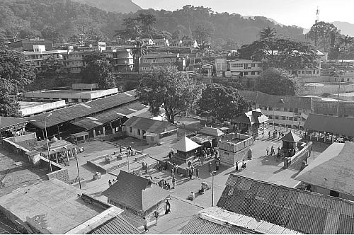'சொன்னால் இனிக்குது...’