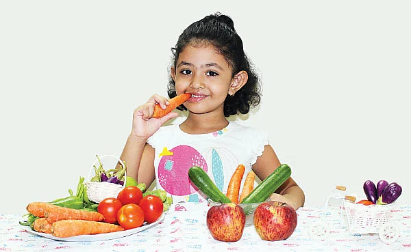 அடம் பிடிக்கும் குழந்தை அழகாக சாப்பிட வேண்டுமா..?!