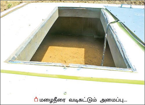 அசத்தும் மழைநீர்ச் சேமிப்பு! - 50 நாள்கள்... 8 முறை மழை... 50 ஆயிரம் லிட்டர்!