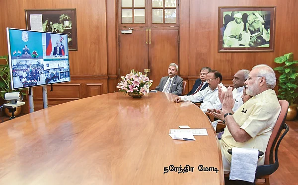 பிரதமரின் மகிழ்ச்சியும்... முதல்வரின் அச்சமும்!